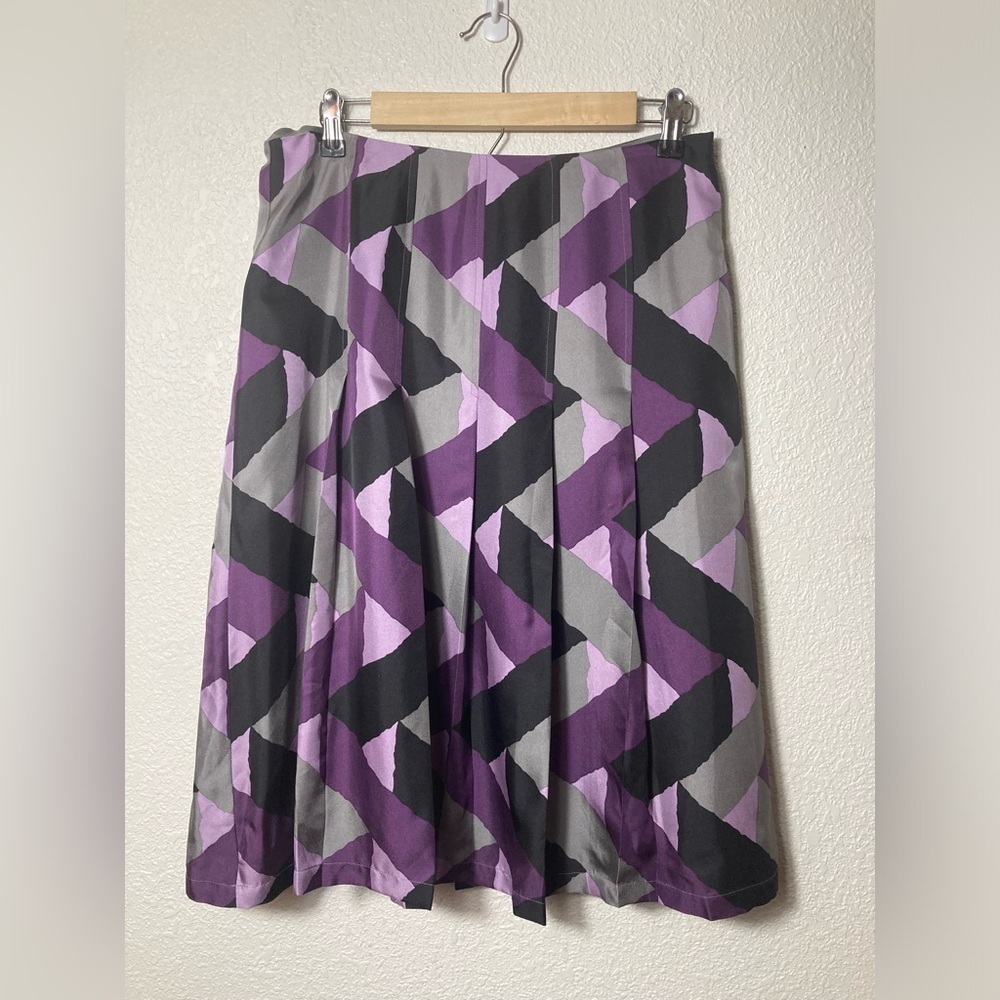 Harold’s 100% silk purple gray black geometric pattern skirt lined size 8